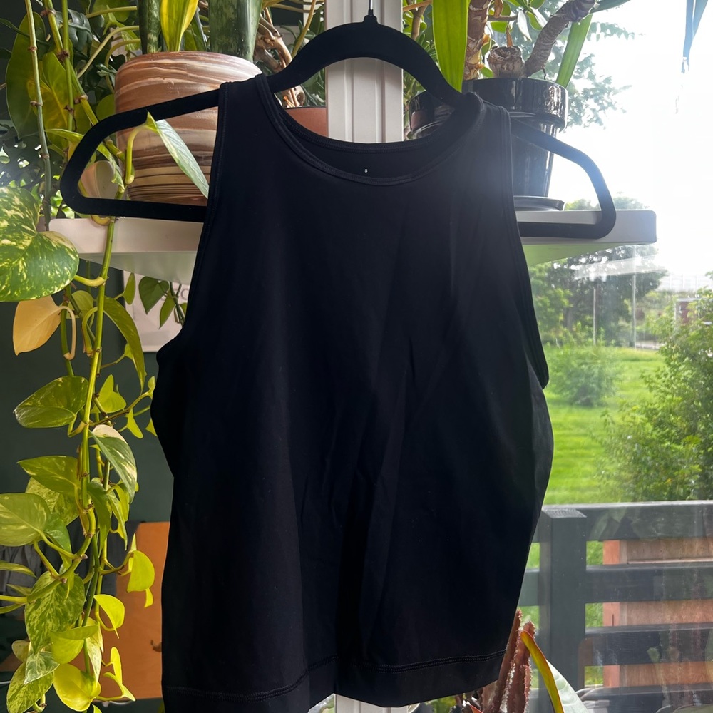 Everlane Perform Black Tank Top - Athletic top